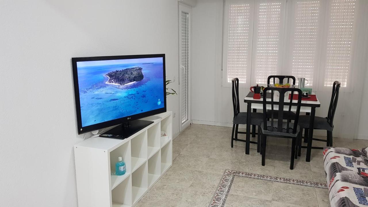 Appartement Apartamento Las Palmeras à Castellón de la Plana Extérieur photo